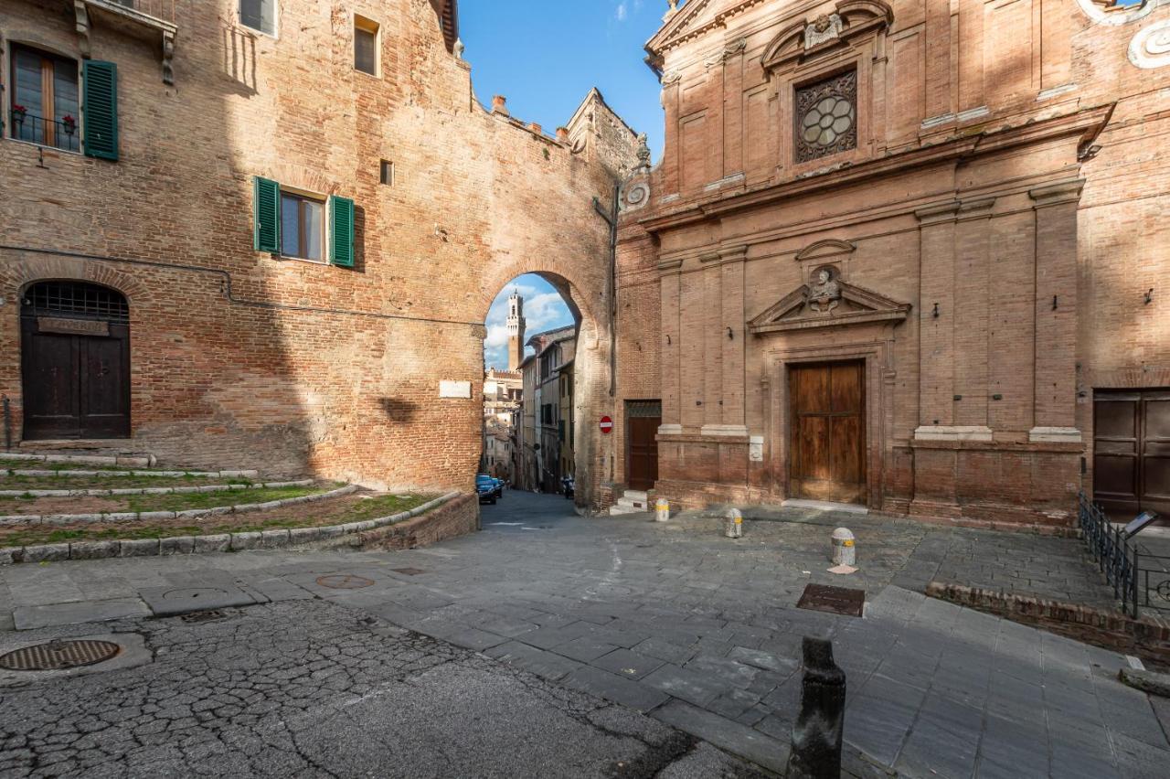 Pearl N°5 Apartment Siena Bagian luar foto