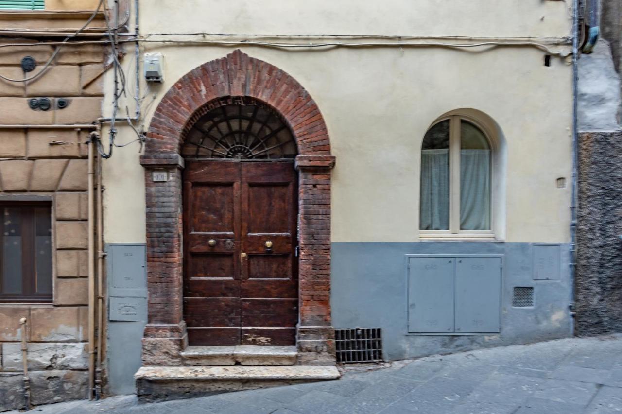 Pearl N°5 Apartment Siena Bagian luar foto